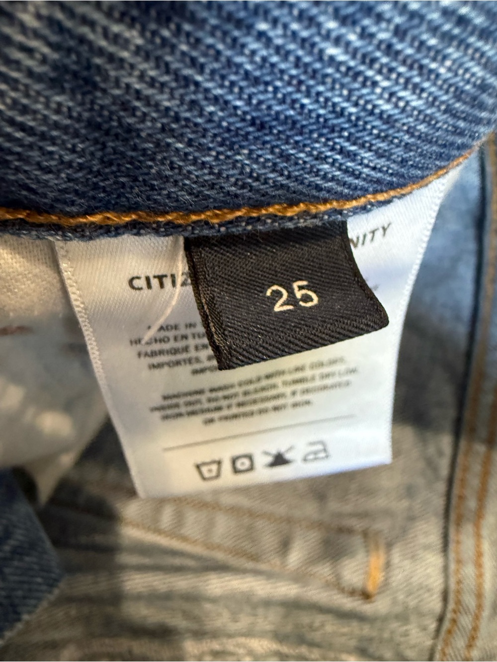 Citizens of Humanity Miro Relaxed Jeans - Picture 7 of 12
